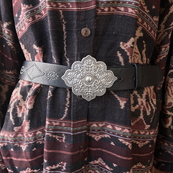 Fossil Vintage Western Black Studded Leather Belt with Ornate Silver Buckle - Picture 5 of 6